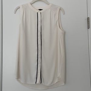 Ann Taylor sleeveless blouse. Size small!